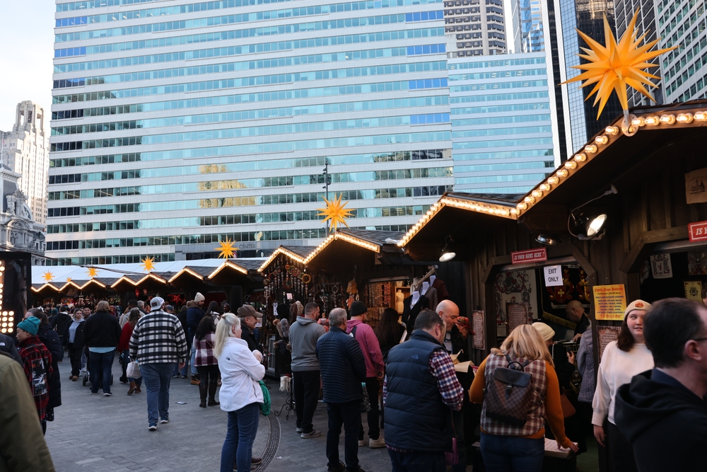 Spreading Holiday Cheer with the Google Girls: Marketing Trends and Local Philly Events